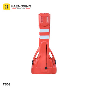 Barriera Stradale Espandibile Rossa Riflettente Portatile da 2 Metri in PE Riempibile con Acqua, Facile da Montare - Product Image 4