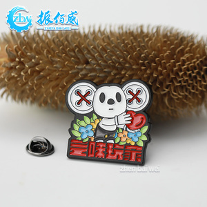 Nouvelle épingle en émail doux 3D style européen et américain, motif <span class=keywords><strong>ours</strong></span> amusant et audacieux, avec impression typographique personnalisée sur métal émaillé - Product Image 2