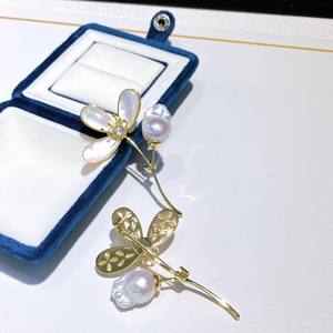 Broches de Perlas Barrocas Naturales Clover de 15 mm, con Forma de Partícula Grande, Decoración de Pecho Zhuji, Diseño de Flores Elegantes con Patrón Numérico - Product Image 3