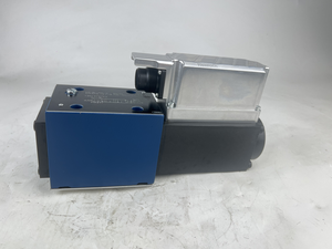 วาล์วควบคุมทิศทางไฮดรอลิกแบบสัดส่วน 5WRPE รุ่น 5WRPE10F1B70L-2XG24K0B5M 5WRPE 10 F1B 70L-2X/G24K0/B5M 0811402114 - Product Image 6