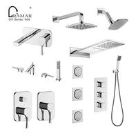 Système de robinetterie de douche et bain encastré en laiton à poignée unique, avec douches pluie et à main, cartouche céramique, finition chrome poli, pour usage hôtelier