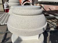 Base de colonne en fausse pierre pour décoration extérieure de villa
