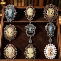 Broche de tête ornée de strass, Corsage vintage électroplaqué, Accessoire vestimentaire pour femme en gros