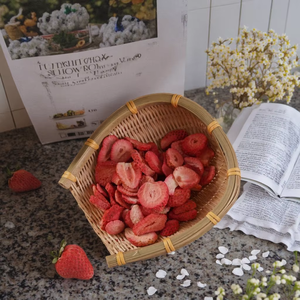 Лучшее качество сухие фрукты сублимированная клубника вкусные FD клубника досуг закуски обезвоженные ломтики клубники - Product Image 1