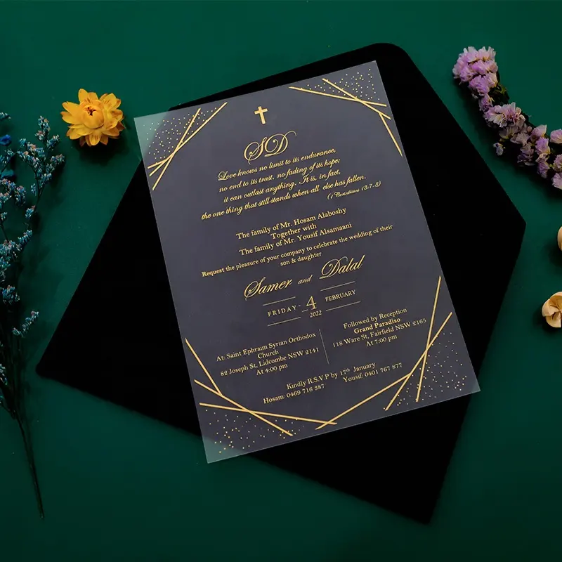 Toptan lüks tasarım el yapımı lazer kesim akrilik kelebek düğün davetiye siyah zarf ve etiket ile Set