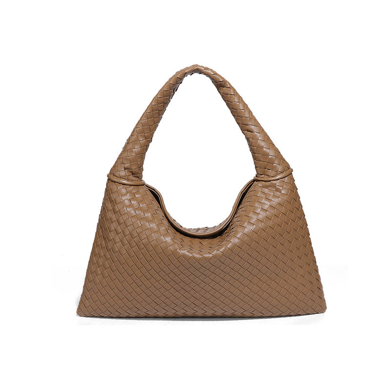 B2382 # Pinecone Brown