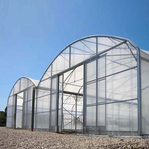 โครงสร้างเหล็กชุบสังกะสี, แผ่นโพลีคาร์บอเนตป้องกันรังสียูวี, ฉนวนกันความร้อนได้ดีสำหรับปลูกผักและดอกไม้ในโรงเรือนพลาสติก - Product Image 1