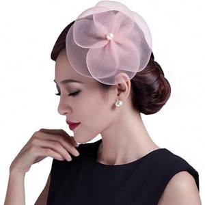 ที่คาดผมประดับมุกดอกไม้ที่มีสีสันสวยงาม - Product Image 1