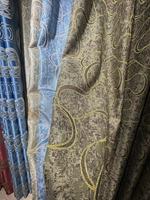 Rideau en polyester 100% tissé romain, à motifs floraux jacquard cationiques, translucide (taux d'ombrage de 1% à 40%), personnalisable, vente chaude
