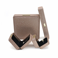 Bon prix prix de gros conception de luxe boîte à bijoux boîte cadeau en polyuréthane boîte d'emballage de bijoux