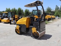 Rouleau compresseur vibrant à double tambour de 2 tonnes, moteur électrique de qualité supérieure, compactage stable