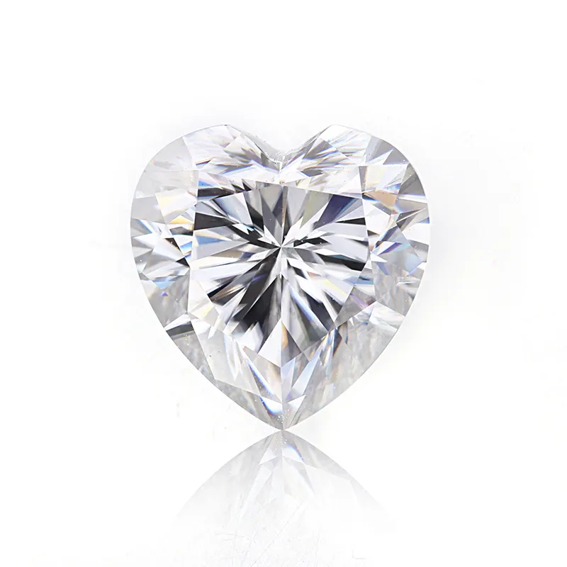 Fabrication en gros de moissanite blanche de 1 carat moissanite synthétique taillée en cœur et diamant pour bijoux de bagues