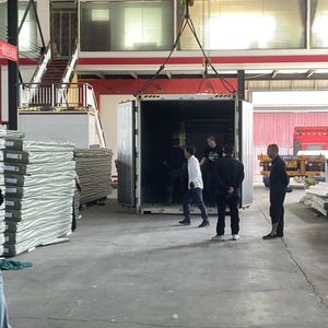 لوحة شطيرة معدنية داخلية مقاومة للحريق من البولي يوريثال جاهزة الصنع للجدار الخارجي - Product Image 6