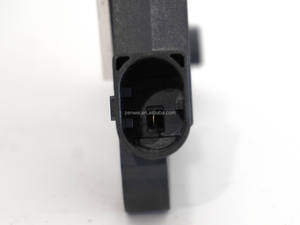 Régulateur <span class=keywords><strong>12V</strong></span> d'origine <span class=keywords><strong>Bosch</strong></span> neuf 0272220817 F00M346158 VRB817 RB6158A pour BMW 340i 440i 520i 730D 740i X3 X4 - Product Image 4