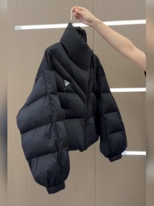 Nuova Giacca Piumino Corta Calda Invernale da Donna in Cotone Design Coreano Irregolare <span class=keywords><strong>Parka</strong></span> Spesso e Largo di Tendenza Bianco e Nero - Product Image 4