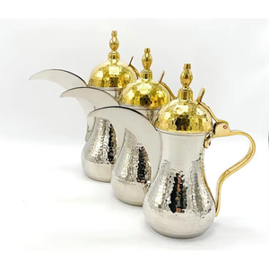 Bouilloire de style arabe en métal artisanal, finition premium, pour la préparation du thé et du café, pour restaurants et usage domestique - Product Image 5