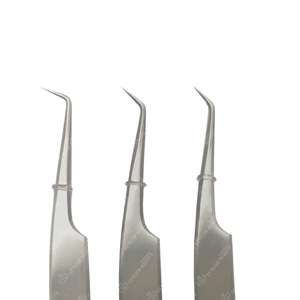 Pince à épiler en acier inoxydable de haute qualité et durable, marque privée, modèle argenté, pointe pointue, texture dentelée, pour les cils - Product Image 1