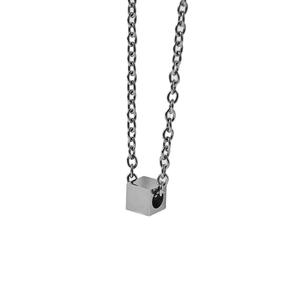 Collar Minimalista Unisex con Colgante Geométrico Cuadrado de Acero Inoxidable, Cadena para Suéter de 3x605cm - Product Image 5