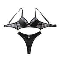 Ensemble de lingerie sexy en résille ajourée, soutien-gorge à anneau métallique, string transparent à découpes, avec lanières, 2 pièces