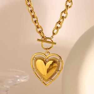 YF8002 Collar con Colgante de Corazón en Acero Inoxidable Chapado en <span class=keywords><strong>Oro</strong></span> de 18K, Resistente al Agua, con Cierre de Palanca, Regalo Romántico para Mujer - Product Image 1