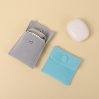 Pochette à bijoux à double face en velours long et moelleux, avec fermeture à pression, pour écouteurs et petits objets numériques