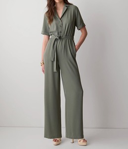 <span class=keywords><strong>Tuta</strong></span> Elegante da <span class=keywords><strong>Donna</strong></span> <span class=keywords><strong>Verde</strong></span> Oliva a Maniche Corte con Scollo a V, Colletto a Risvolto, Cintura e Gamba Larga per Ufficio o Casual, Estiva/Autunnale - Product Image 1