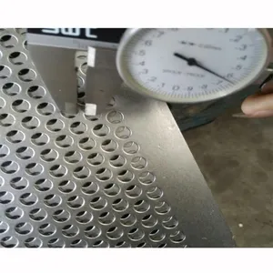 Máquina de perfuração de chapa Bmc chapa de metal perfurada