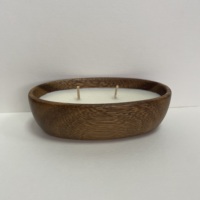 Bougie en cire de soja dans un bol en bois naturel avec orange séchée et cannelle |   Bougie artisanale écologique pour l'aromathérapie