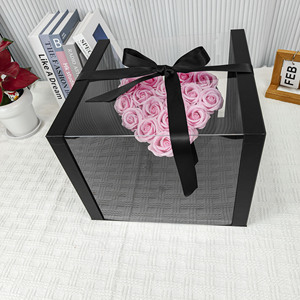 Vuông trong suốt Pet <span class=keywords><strong>Box</strong></span> công suất lớn màu đen với trái tim hộp hoa cho bảo quản hoa - Product Image 2