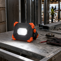 Lampe de travail LED COB magnétique rechargeable 2000LM avec batterie externe USB-C et support pivotant à crochet pour réparation automobile, garage et chantier