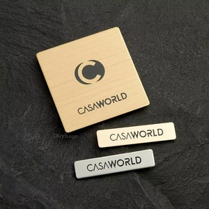 Plaques signalétiques en aluminium plaqué or sur mesure, plaques nominatives cintrées, logos imprimés en couleur, badges personnalisés pour la publicité commerciale - Product Image 5