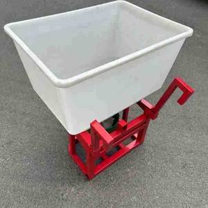 Aplicador de Fertilizante Frontal para Tractor Pequeño en Venta; Esparcidor de Fertilizante Pequeño; Esparcidor de Fertilizante - Product Image 6