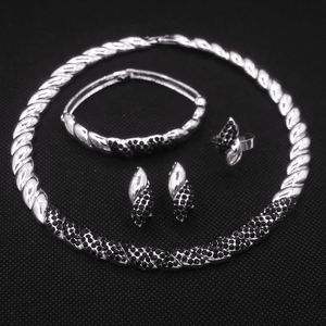 युलली क्लासिक फैशन राउंड गहने और भारतीय पोकी दुल्हन थोक के लिए शानदार गहने सेट श्रृंखला - Product Image 3