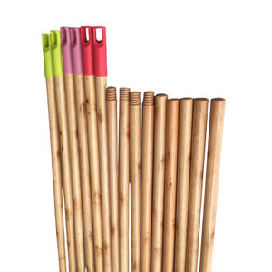 Venta caliente 2025 Palo de madera para escoba y fregona Fabricación Fábrica Diseño barnizado Mango de madera - Product Image 1