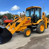 Chargeuse-pelleteuse hydraulique 4x4 d'occasion JCB 3CX pour travaux de construction, agricoles et d'ingénierie