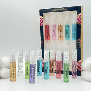 Set da Viaggio con 10 Campioni <span class=keywords><strong>di</strong></span> Profumi <span class=keywords><strong>di</strong></span> Grandi Marche, Fragranza Originale Floreale <span class=keywords><strong>a</strong></span> Lunga Durata per Donne - Product Image 1