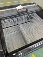 Congélateur commercial modulaire combiné en îlot avec grande vitrine en verre incurvé pour supermarché, congélateur coffre pour la présentation d'aliments surgelés
