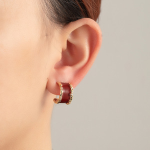 Burgundy C-shaped Stud Earrings 14k Gold Ear Post Party Fashion Jewelry Geometric Design Claw Setting Half Circle Earrings - Product Image 4
