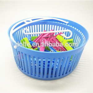 <span class=keywords><strong>Panier</strong></span> <span class=keywords><strong>à</strong></span> <span class=keywords><strong>linge</strong></span> pliable <span class=keywords><strong>en</strong></span> <span class=keywords><strong>plastique</strong></span> pour usage extérieur avec pinces - Product Image 1