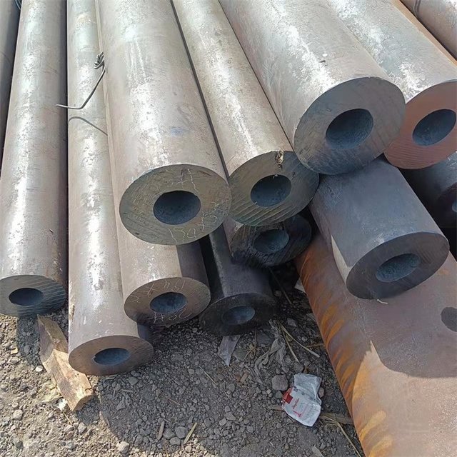 API 5CT Seamless Casing Pipe N80Q P110 L80 BTC LTC Threaded Coupled OCTG Oil Well Tube for Deep Drilling Rig