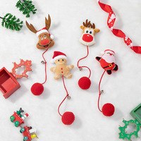 Jouet de Noël pour chat avec pompon en peluche, clochette et jouet interactif suspendu pour chaton – Amusement des fêtes