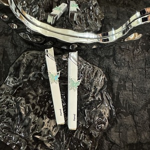 Accendino di Lusso per Ragazze con Farfalla 3D Incantata in Lega di Zinco, Ricaricabile e Antivento a Fiamma Diretta - Product Image 6