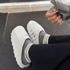 Nouveauté, vente chaude, pantoufles de sport à semelle épaisse Mind 001, respirantes, antidérapantes, absorbant les chocs, chaussures confortables - Product Image 1