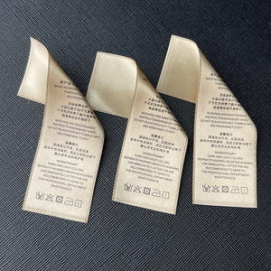 ملصقات غسيل، ملصقات عناية بالملابس مطبوعة بشعار مخصص مباشرة من المصنع مع تعليمات الغسيل، على شكل لفافة - Product Image 1