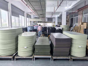 Tapete de Gimnasio de Caucho Natural de Poliuretano Absorbente de Sudor de 4 mm de Grosor con Logotipo Personalizado, Tinta de Látex Resistente a la Decoloración + Correa Antideslizante <span class=keywords><strong>para</strong></span> <span class=keywords><strong>Yoga</strong></span> Caliente/<span class=keywords><strong>Principiantes</strong></span> - Product Image 5