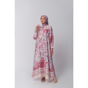 Elegante Vestido Almaty de Tela Sedosa con Mangas Abullonadas, Ideal para Busui y Wudhu, para Uso Diario - Product Image 1