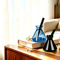 Diffuseur de parfum d'ambiance de luxe en verre en forme de fiole conique, marque privée, avec logo personnalisé, pour aromathérapie