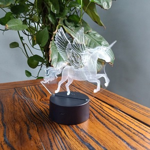 Lampe de nuit LED <span class=keywords><strong>3D</strong></span> <span class=keywords><strong>Licorne</strong></span> en acrylique, colorée, tactile, télécommandée, alimentée par piles, décorative, ambiance créative, cadeau de bureau - Product Image 4