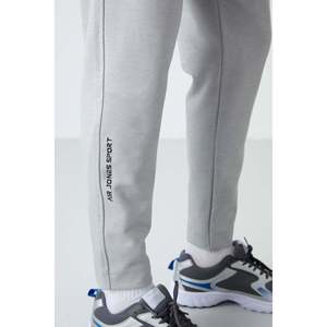 Conjunto Deportivo para Hombre Carlos Grey, Corte Estándar, Gris, Transpirable, Ropa Casual - Product Image 5