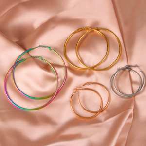 <span class=keywords><strong>Orecchini</strong></span> Hip Hop Oversize Esagerati Ipoallergenici Grandi Cerchi in <span class=keywords><strong>Acciaio</strong></span> Inossidabile Dorato Vintage per Ragazze - Product Image 6